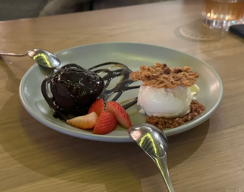 Earls Kitchen + Bar